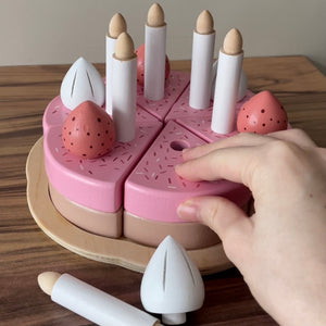 Pretend Play - Birthday Cake (Strawberry Shortcake with Candles) - Happyness